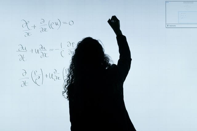 O entrelaçamento quântico e a radiônica