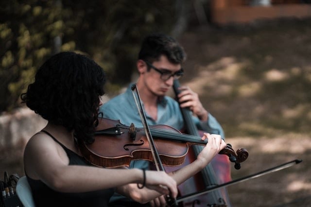 ¿Se puede acelerar el aprendizaje musical?